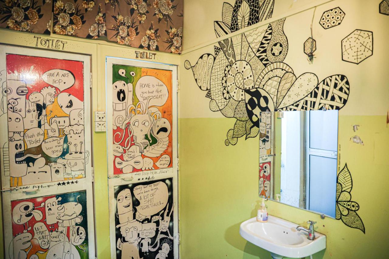 Good Vibes Hostel Waranasi Zewnętrze zdjęcie