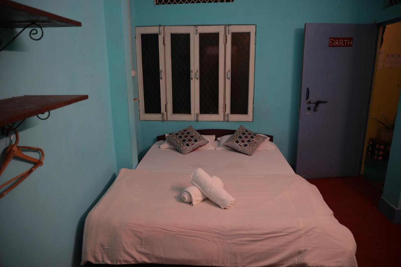 Good Vibes Hostel Waranasi Zewnętrze zdjęcie