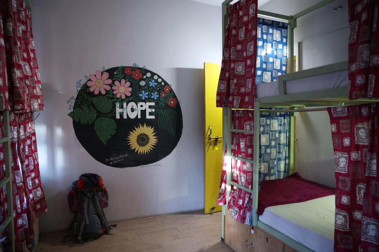 Good Vibes Hostel Waranasi Zewnętrze zdjęcie