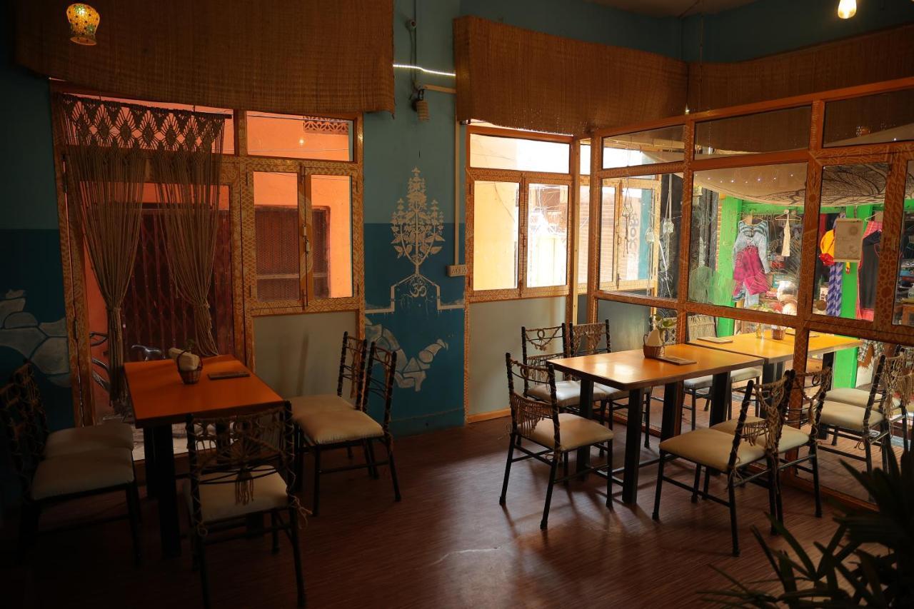 Good Vibes Hostel Waranasi Zewnętrze zdjęcie
