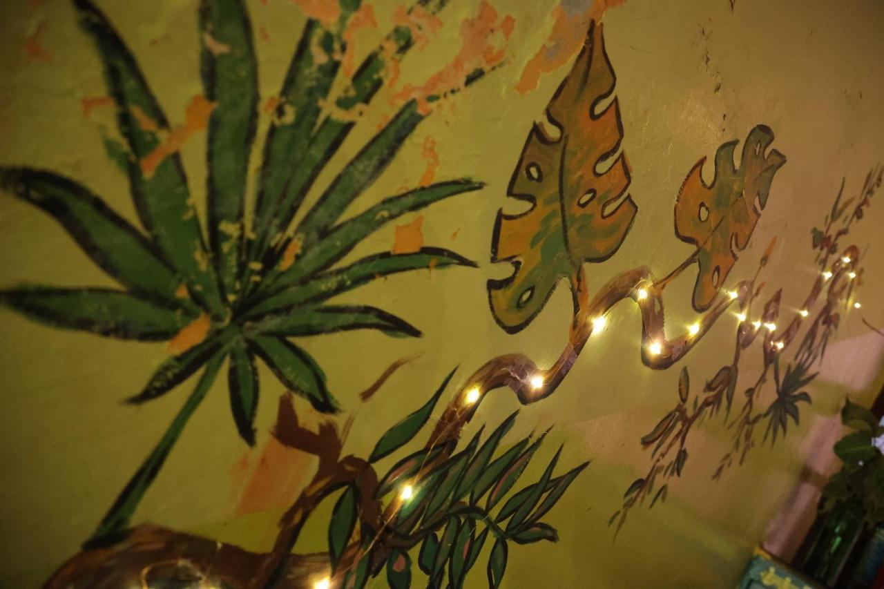 Good Vibes Hostel Waranasi Zewnętrze zdjęcie
