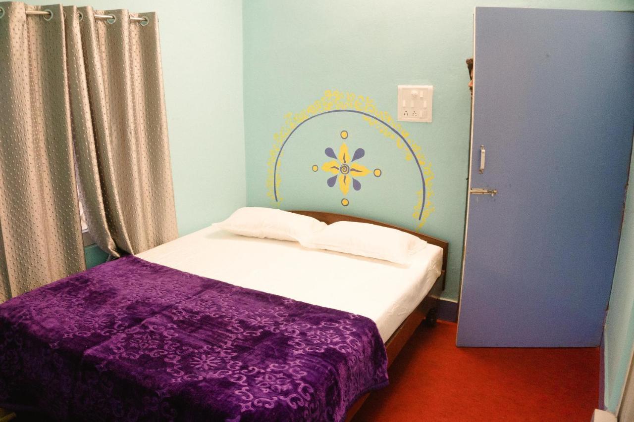 Good Vibes Hostel Waranasi Zewnętrze zdjęcie
